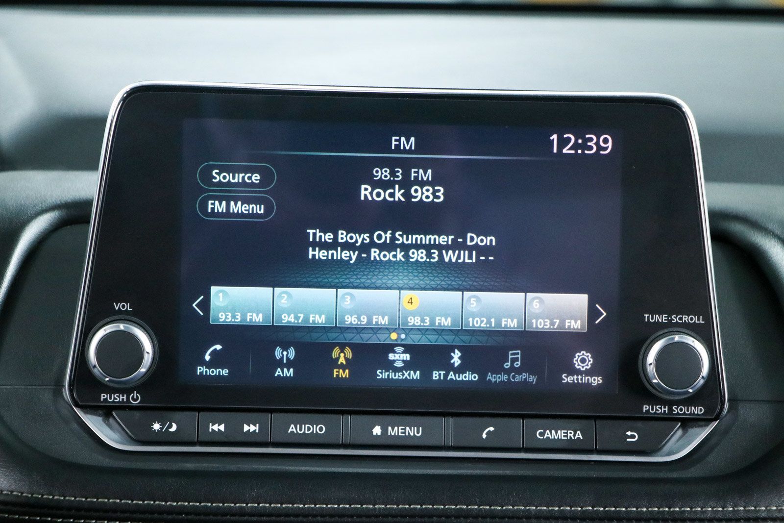 Used 2024 Nissan Rogue SV FWD image 19