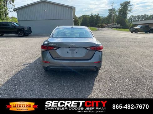 Used 2024 Nissan Sentra SV FWD image 6
