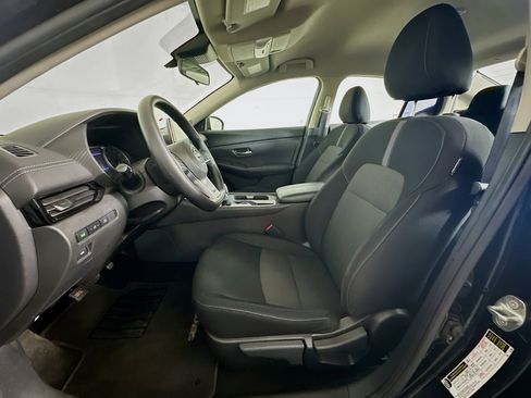 Used 2024 Nissan Sentra SV image 13