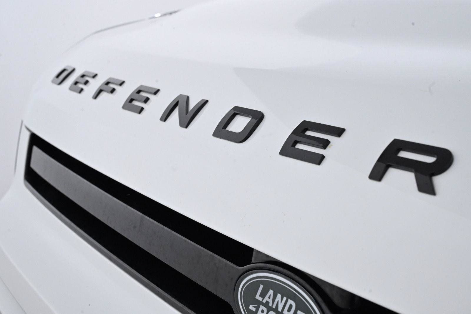 Used 2022 Land Rover Defender 110 X-Dynamic HSE AWD/4WD image 14