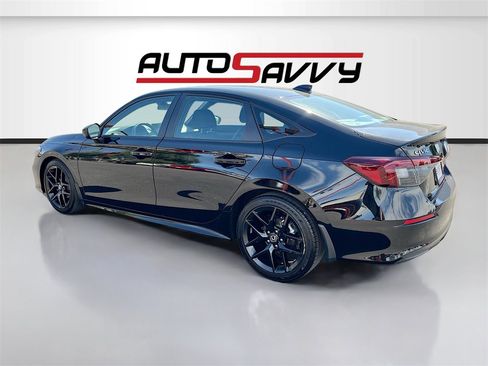 Used 2025 Honda Civic Sport image 5