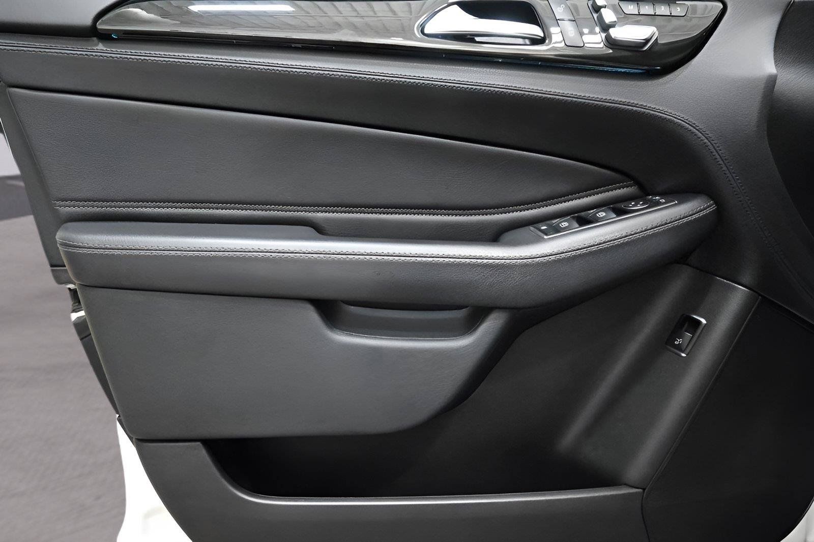 Used 2018 Mercedes-Benz GLE 43 AMG 4MATIC image 9