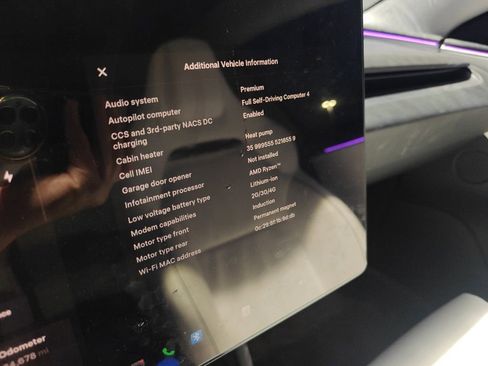 Used 2024 Tesla Model 3 Performance image 9