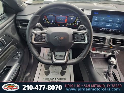 Used 2024 Ford Mustang Coupe RWD image 13