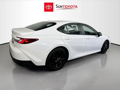 Used 2026 Toyota Camry LE FWD image 4