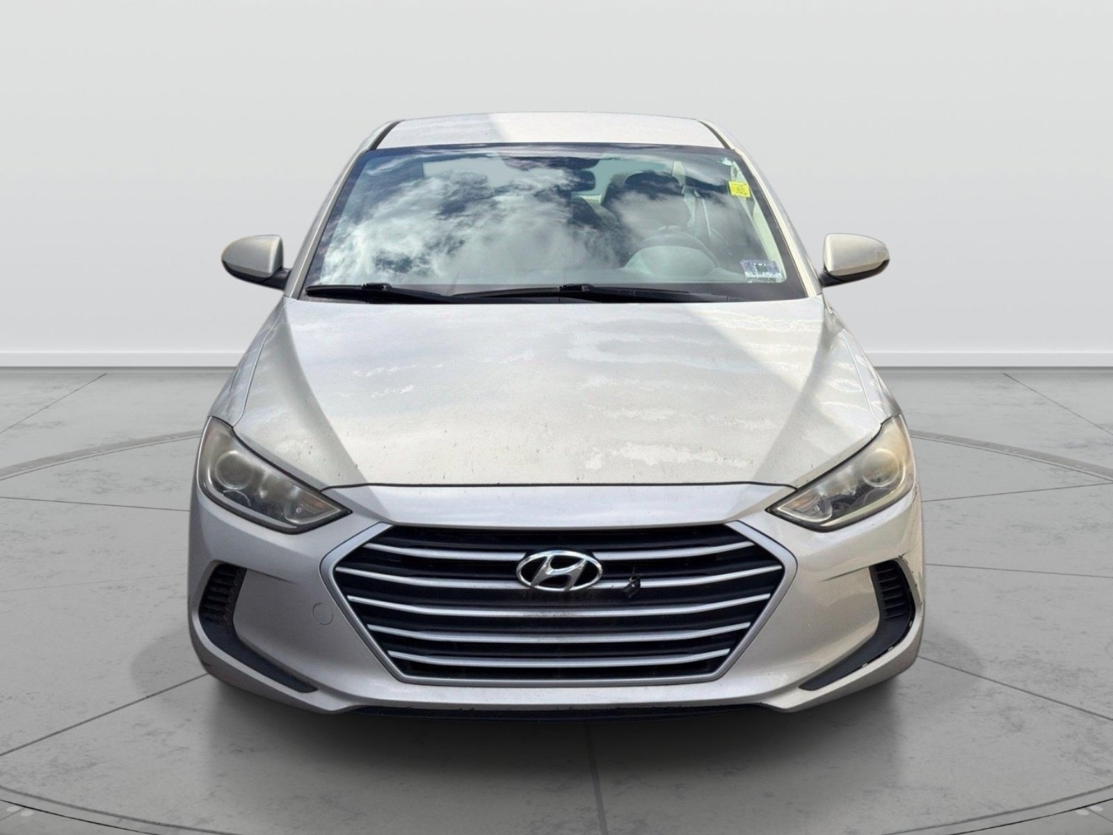Used 2017 Hyundai Elantra SE FWD image 2
