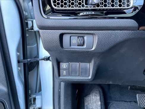 Certified 2022 Honda Civic EX image 31