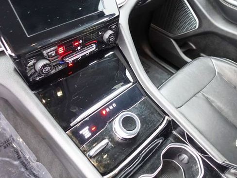 Used 2022 Jeep Grand Cherokee Limited image 22