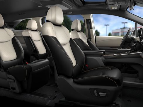 Used 2026 Toyota Sienna Platinum AWD/4WD image 46