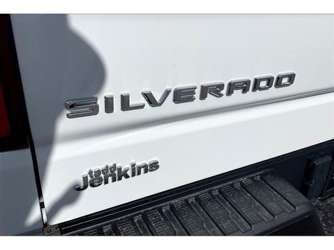 Used 2024 Chevrolet Silverado 1500 ZR2 w/ Technology Package image 31