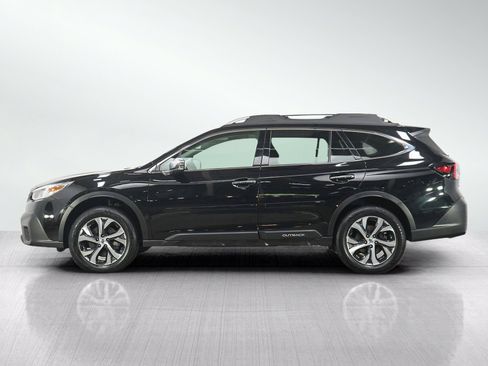 Used 2022 Subaru Outback Touring AWD/4WD image 2