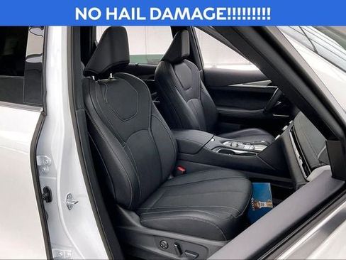Certified 2026 INFINITI QX60 Luxe w/ Cargo Package AWD/4WD image 7