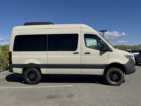 New 2026 Mercedes-Benz Sprinter 2500 image 7