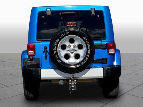 Used 2015 Jeep Wrangler Unlimited Sahara w/ Connectivity Group image 5