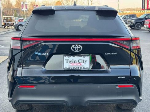Certified 2023 Toyota bZ4X Limited AWD (Natl) w/ Weather Package image 5