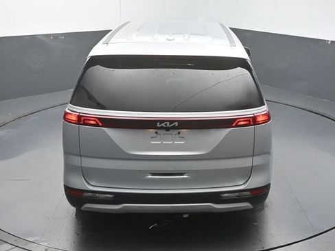 Used 2022 Kia Carnival LX FWD image 42