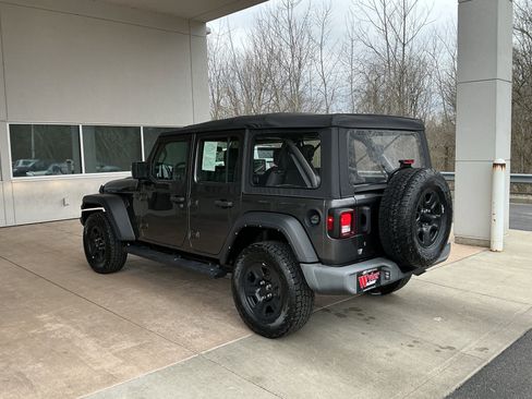 Used 2022 Jeep Wrangler Unlimited Sport image 20