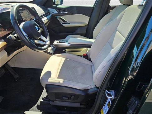 Used 2023 BMW X1 xDrive28i w/ Premium Package image 16