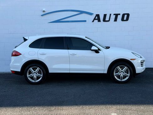Used 2012 Porsche Cayenne AWD/4WD image 6