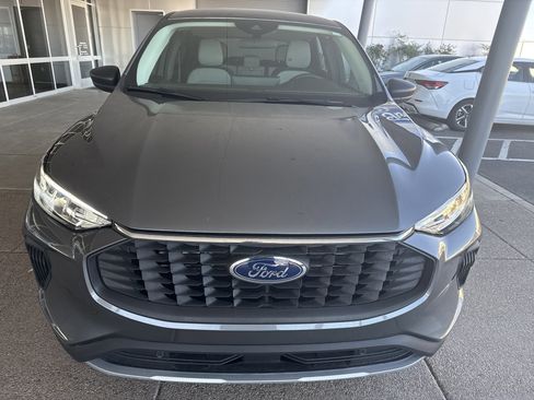 Used 2024 Ford Escape Active w/ Tech Pack #1 image 2