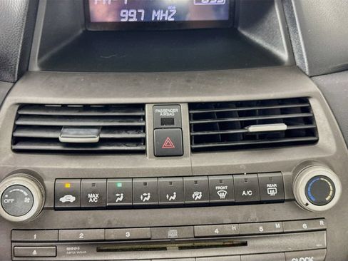 Used 2011 Honda Accord SE image 17