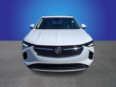 Used 2022 Buick Envision Avenir w/ Technology Package II FWD image 2