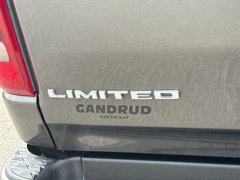 Used 2022 RAM 1500 Limited w/ Trailer Tow Group AWD/4WD image 9