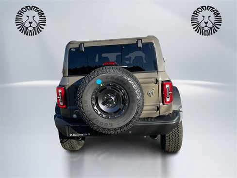 New 2025 Ford Bronco Badlands image 6