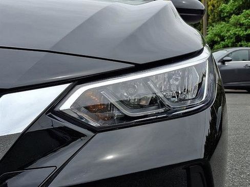 Certified 2023 Nissan Sentra SV FWD image 9