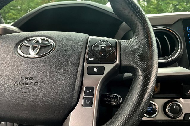 Used 2018 Toyota Tacoma Limited AWD/4WD image 13