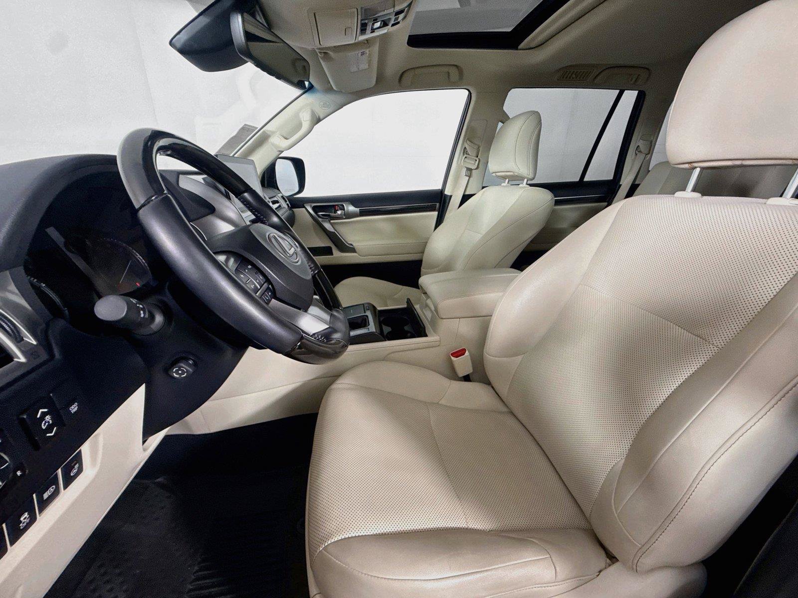 Used 2023 Lexus GX 460 Premium AWD/4WD image 3