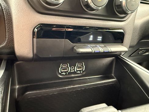 Used 2022 RAM 1500 Big Horn AWD/4WD image 33