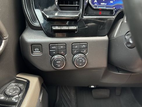 Used 2023 Chevrolet Silverado 1500 ZR2 w/ ZR2 Bison Edition image 21