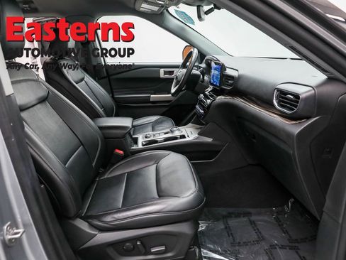 Used 2023 Ford Explorer Limited AWD/4WD image 27