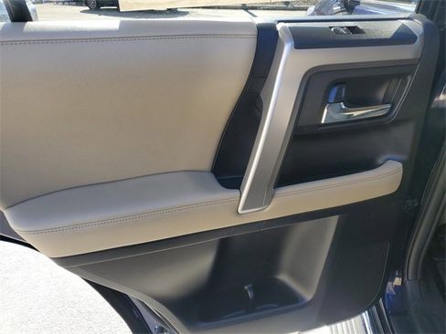 Used 2022 Toyota 4Runner Limited image 13