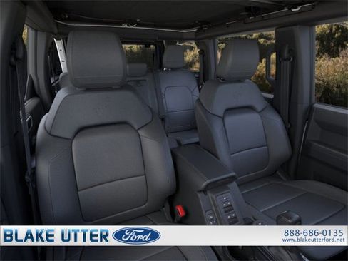 New 2025 Ford Bronco Outer Banks w/ Sasquatch Package image 11