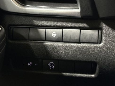 Used 2023 Nissan Rogue SV FWD image 18