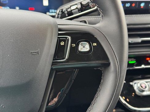 New 2025 Lincoln Corsair AWD w/ Equipment Group 101A image 21