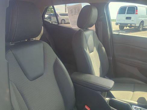 Used 2023 Buick Encore GX Preferred w/ Cold Weather Comfort Package AWD/4WD image 18