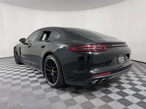 Used 2018 Porsche Panamera 4S image 3