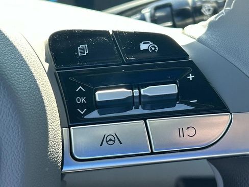 New 2026 Hyundai Elantra Sport image 27