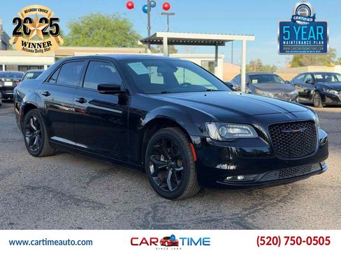 Used 2021 Chrysler 300 S RWD image 3