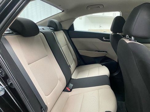 Used 2022 Hyundai Accent SE image 13