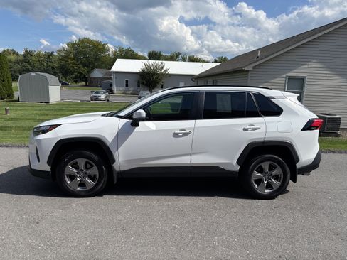 Certified 2024 Toyota RAV4 XLE AWD/4WD image 7