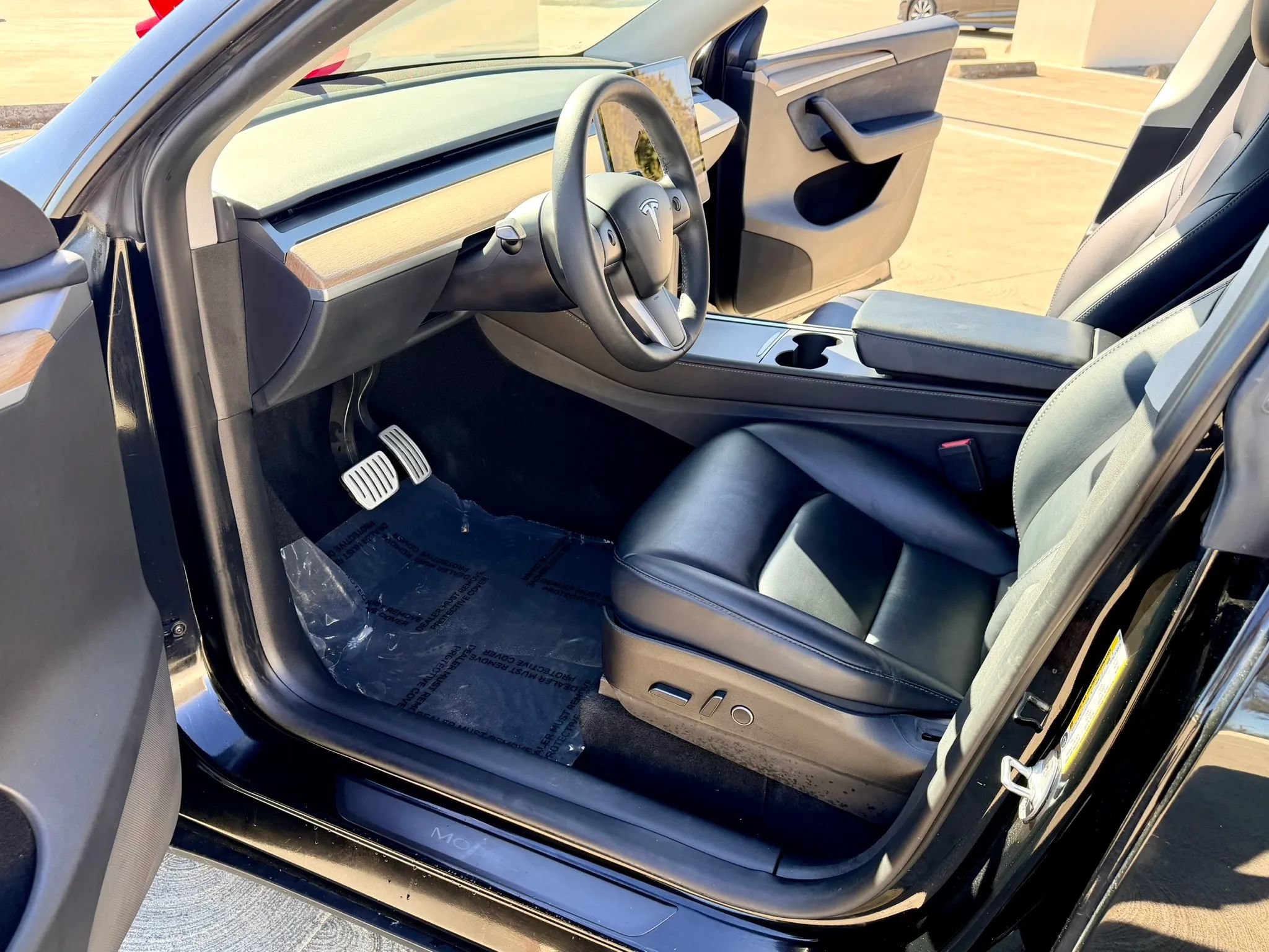 Used 2023 Tesla Model Y Long Range AWD/4WD image 25