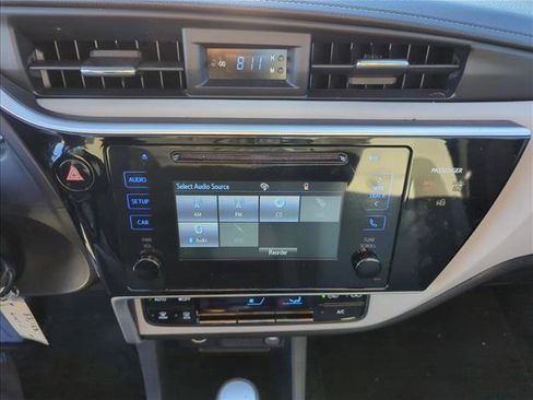 Used 2017 Toyota Corolla L image 17