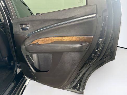 Used 2018 Acura MDX SH-AWD w/ Advance Package image 32