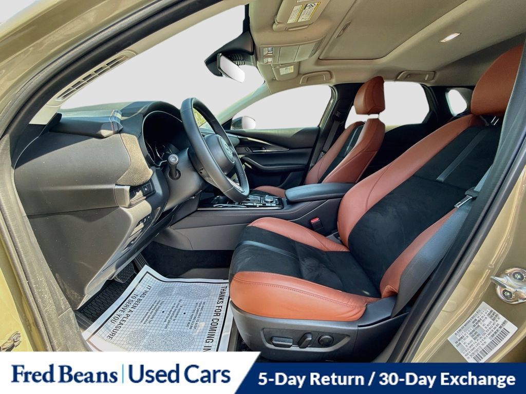 Used 2025 MAZDA CX-30 Carbon AWD/4WD image 28