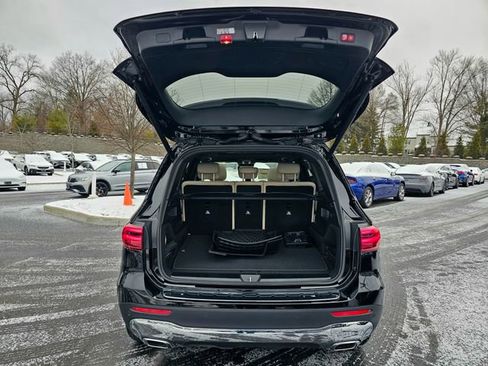 New 2026 Mercedes-Benz GLB 250 4MATIC image 9