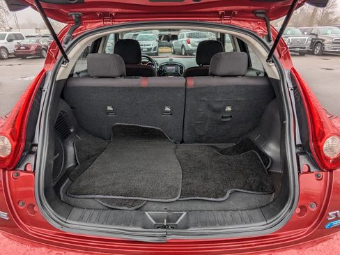 Used 2013 Nissan Juke SV image 28